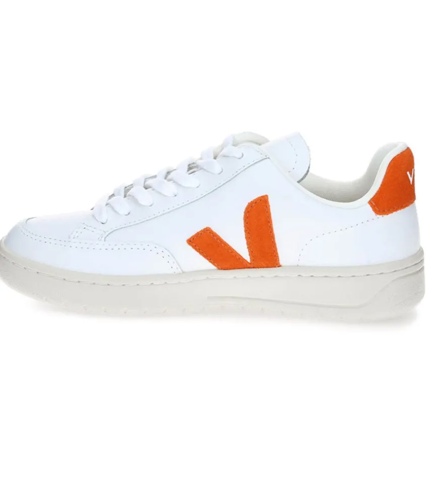 Baskets V-12 Leather White Pumpkin