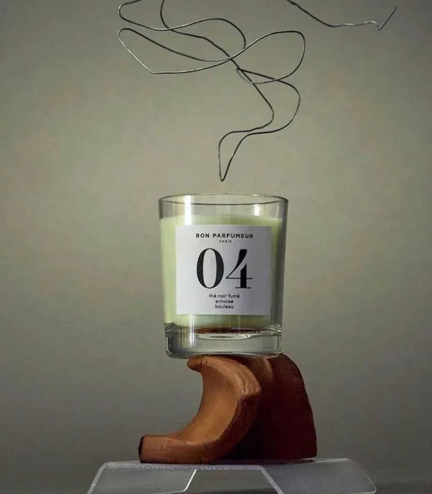 Bougie Parfumee 04 The Noir Fume, Armoise Et Bouleau 180G