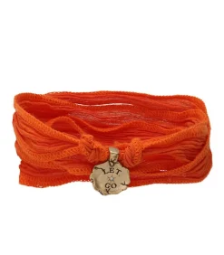 Bracelet En Soie A Nouer Et Charm Let Go En Bronze Et Diamant