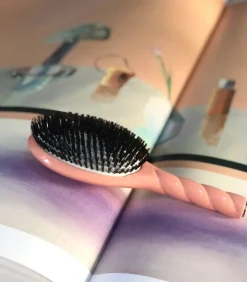 Brosse N.01 L'Universelle Soin & Brillance Corail