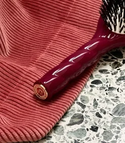 Brosse N.01 L'Universelle Soin & Brillance Cerise