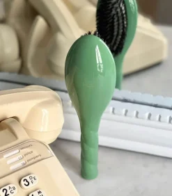 Petite Brosse N.01 L'Universelle Vert Amande